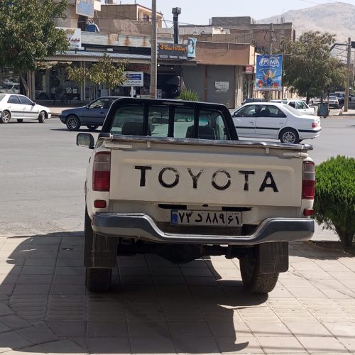 تویوتا تایگر 2002
