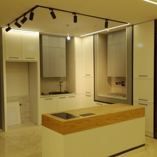 پلی استر کاری و پلی اورتان کابینت ونقاشی