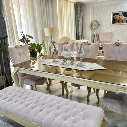 مبلمان هفت نفره کلاسیک با میز ناهار خوری هشت نفره