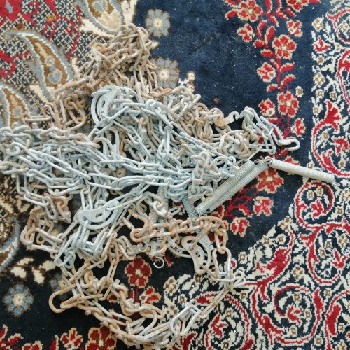 1جفت زنجیر چرخ پژو سایز 14 +2عدد چراغ مثلث خطر