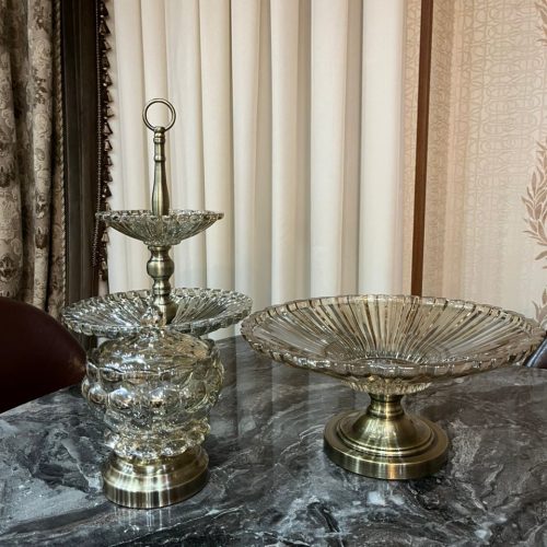 تعدادی لوازم تزئینی ‌کریستال اصل و چینی اصل فوری