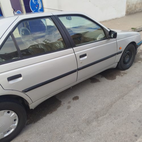 پژو 405 نقره ای