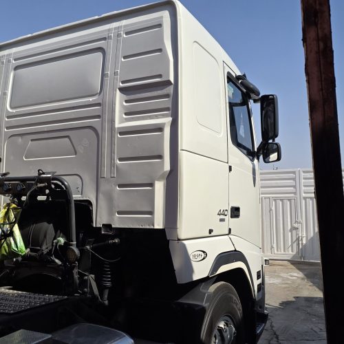 ولوو اف اچ 440