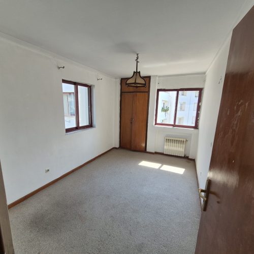 آپارتمان 3 خواب طبقه سوم