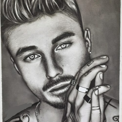 پذیرش سفارشات نقاشی سیاه قلم در هر سایز و اندازه ای.