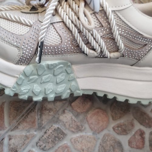 کفش کاملا نو