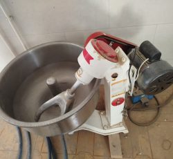 دستگاه مکینه