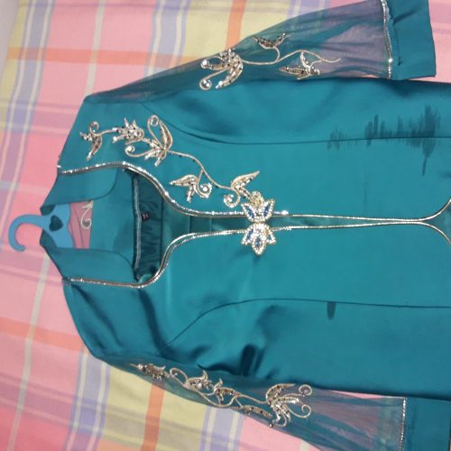 سلام یک عدد کت دامن سایز 44 موجوده به خودم کوچک شده میخواهم بفروشمش