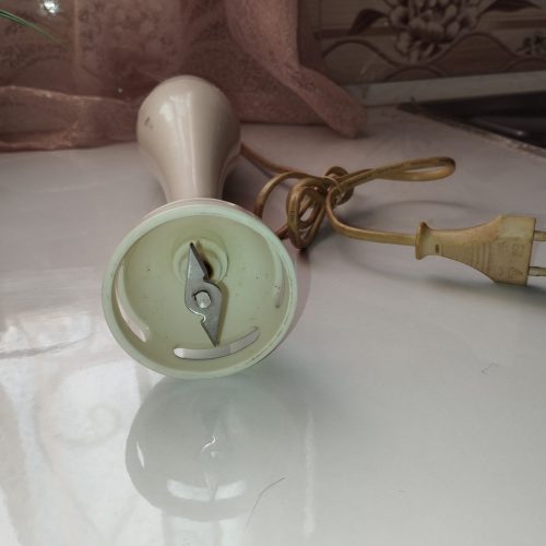 ابمیوه گیری اسنوا با گوشکوب برقی