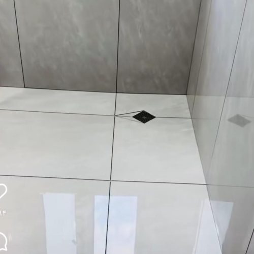 استاد کار سنگ کاشی