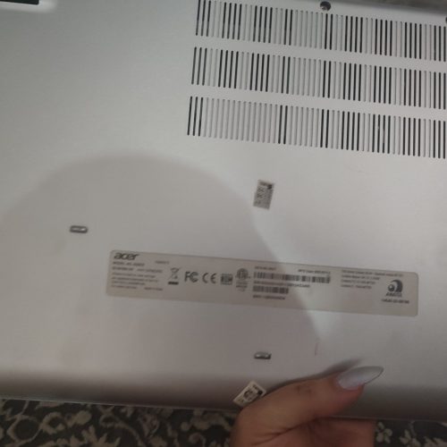 لپ تاپ بسیار سالم بدون هیچ ایرادی