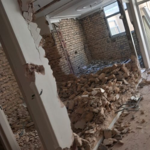 تخریب کار افغانستانی و تعمیرکار