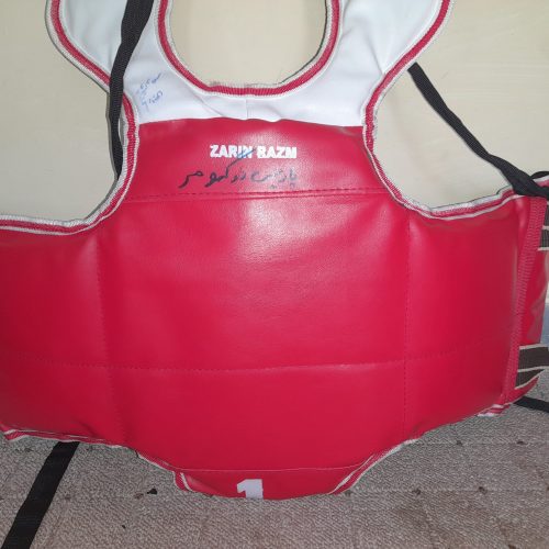 وسایل مبارزه کلاس کونگ فو کاراته و تکواندو کاملا سالم