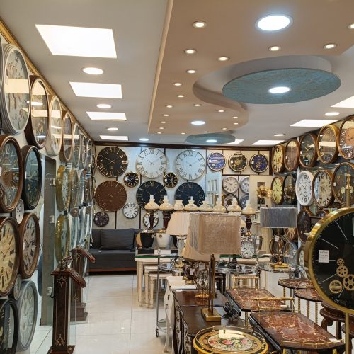 به یک فروشنده ماهر نیازمندیم