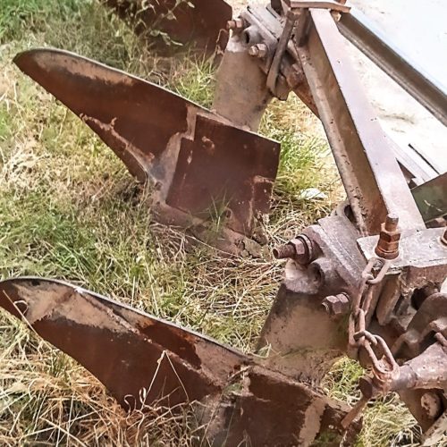 فروش یک دستگاه گاوآهن