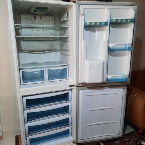 یخچال و فریزر مدل سیلور رنگ سفید