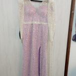 مجلسی سنگ و مروارید یک بار استفاده شده