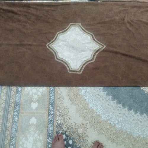 4 عدد رو تشک..8 عدد روبالشی تمیز تازه بخاطر اینکه تازه شو گرفتی میفروشیم