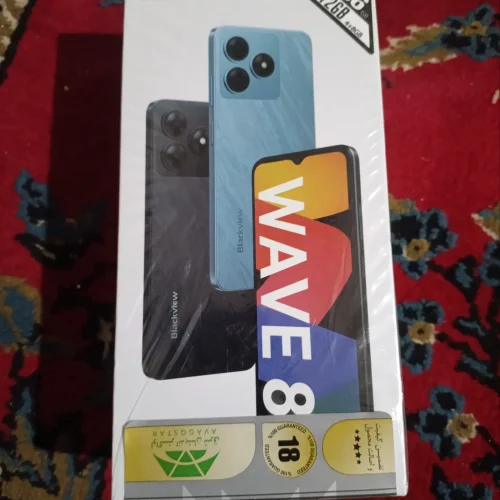 یک عدد گوشی بلک ویو همراهی کارتون شارجر در حد نو