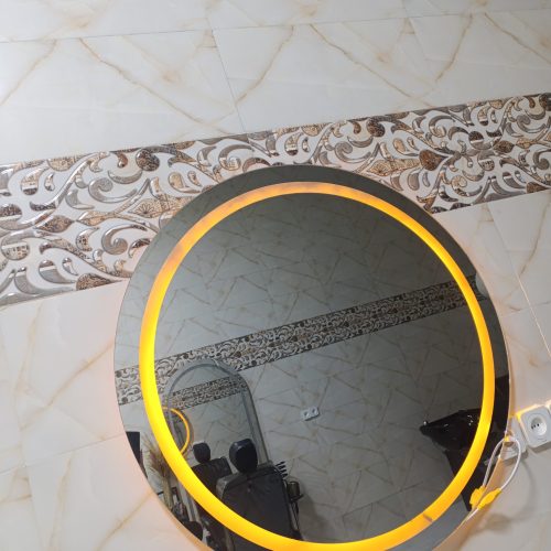 به چند آرایشگر حرفه ای برای تکمیل کادر آرایشگاه نیازمندیم