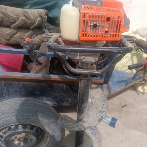 یک دستگاه تیلرویما 12اسب ویک دستگاه گودکن تکنو
