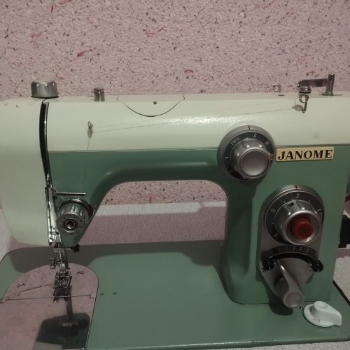 چرخ خیاطی مدل ژانومه