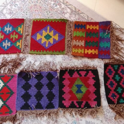 گلیــم‌پشمی‌دسـت‌بافت