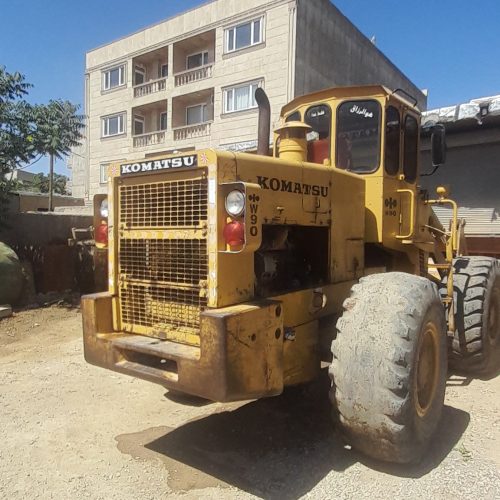 لودر کوماتسو 90