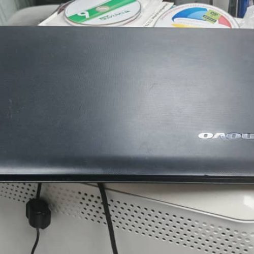 لپ تاپ لنوو در حد با کارتن