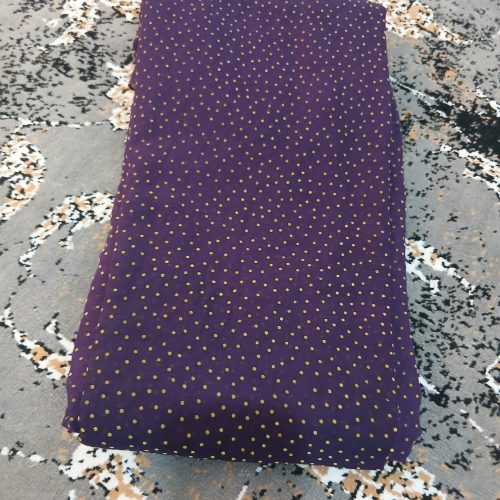 تعدادی چادربه فروش می‌رسد