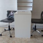 میز ناخن و صندلی