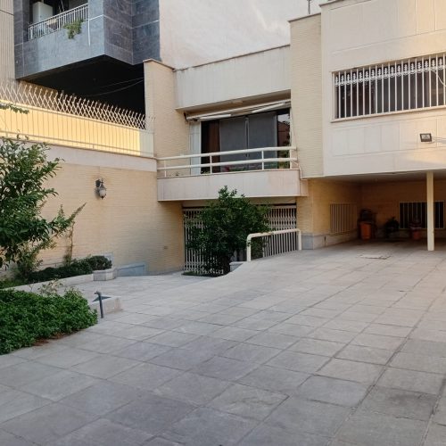 اجاره آپارتمان در منزل ویلایی
