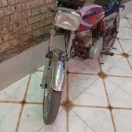 موتور تمیز یه خوردگی داره