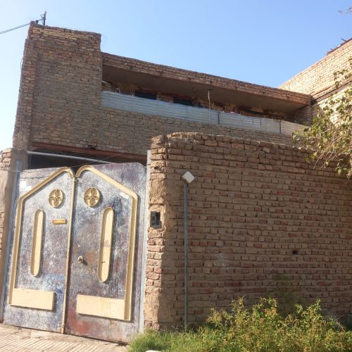 170 متر کل زمین 130 متر زیربنا