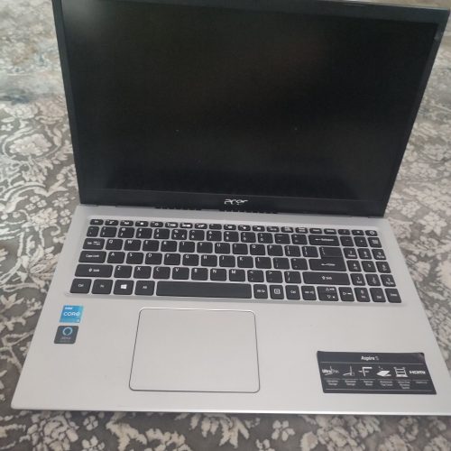 لپ تاپ بسیار سالم بدون هیچ ایرادی