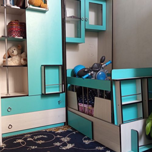 تخت و کمد بچه