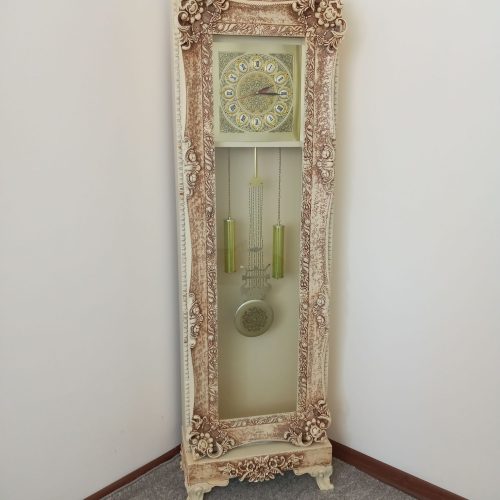 ساعت ایستاده