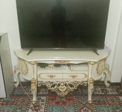میز تلویزیون چوبی اصل سالم
