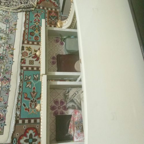 میز تلویزیون چوبی اصل سالم