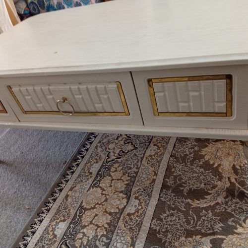 میز عسلی