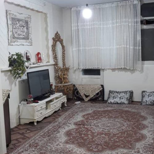 آپارتمان 75 متری طبقه دوم