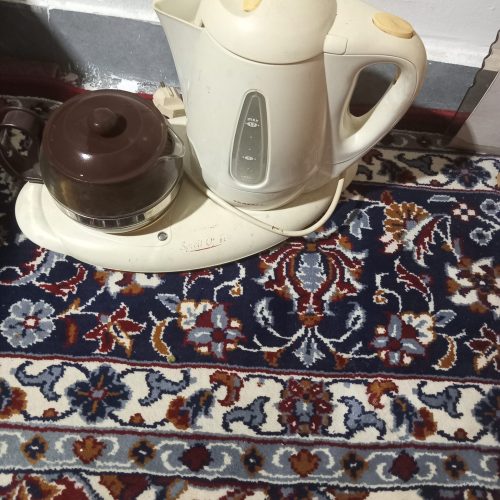 فروش یک عدد چایی ساز که تا حالا 5 بار استفاده نشده و کاملا سالم