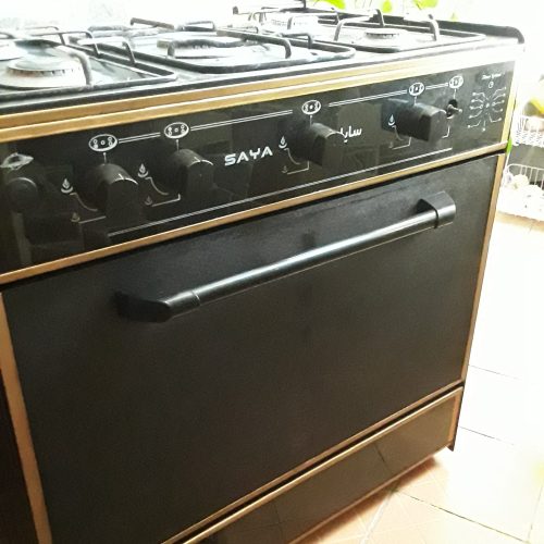 اجاق گاز سالم در حد نو تمیز