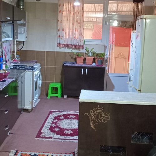 دارای حیاط خلوت محله آرام وامن باهمسایهای بسیارخوب