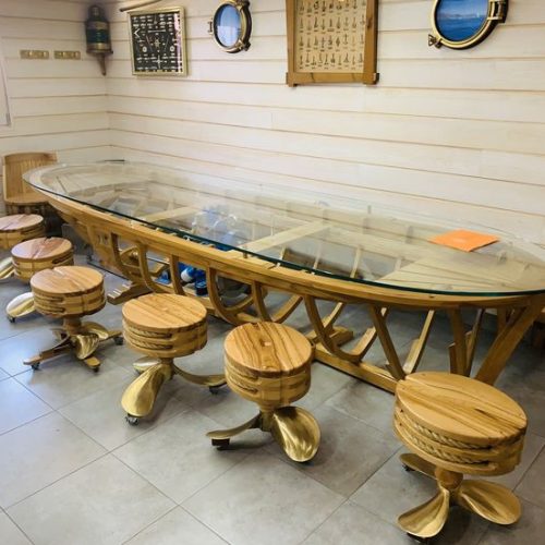 میز و صندلی آلاچیق