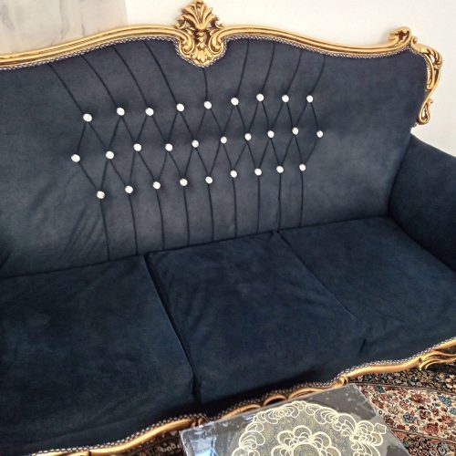 یک دست مبل 7نفر همراه با عسلی