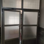 درب المیونومی و دو عدد پنجره 1متری المیونومی بفروش می‌رسد هر کس خواست در خدمت هستیم