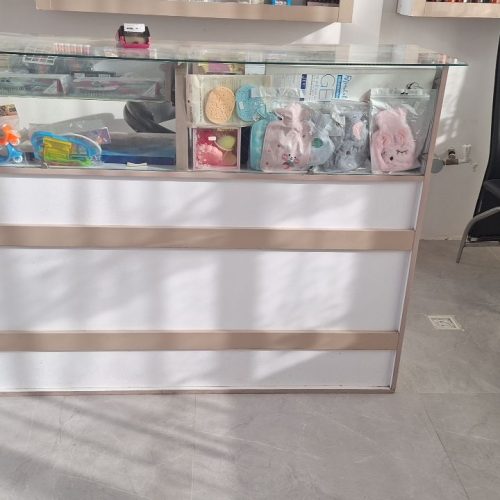 دکوروکلیه لوازم مغازه ارایشی بهداشتی