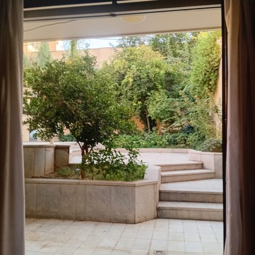 اجاره آپارتمان در منزل ویلایی