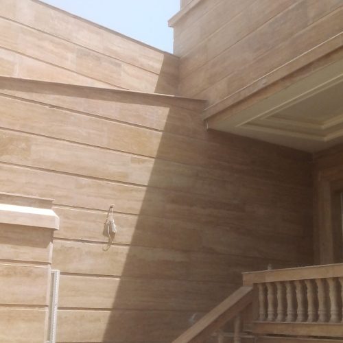 به یک نیروی کاری ساده یا ماهر برای سنگ کاری لازم دارم